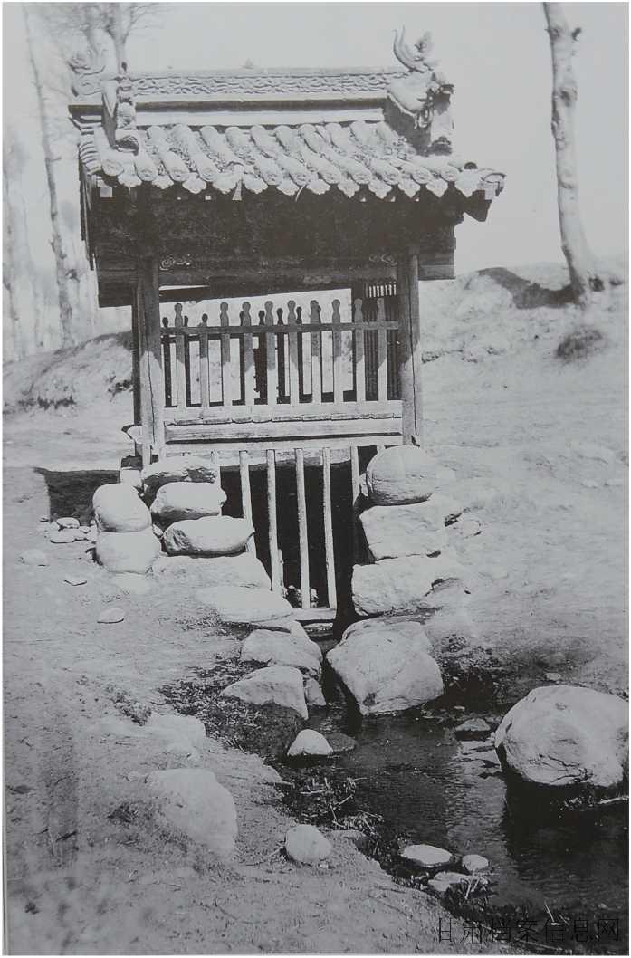 10.微型悬山顶庙宇.jpg