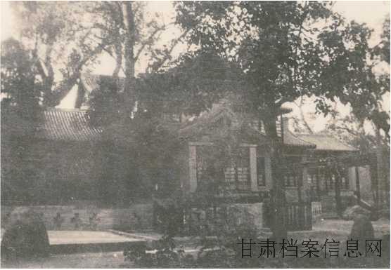 2.谷正伦在中山东园.png