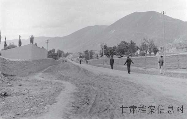 8.皋兰山下.jpg