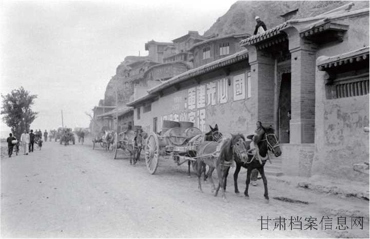 17.马车运油料.jpg