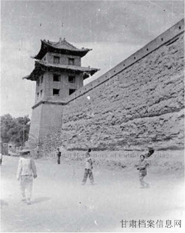 4拱兰门角楼.jpg