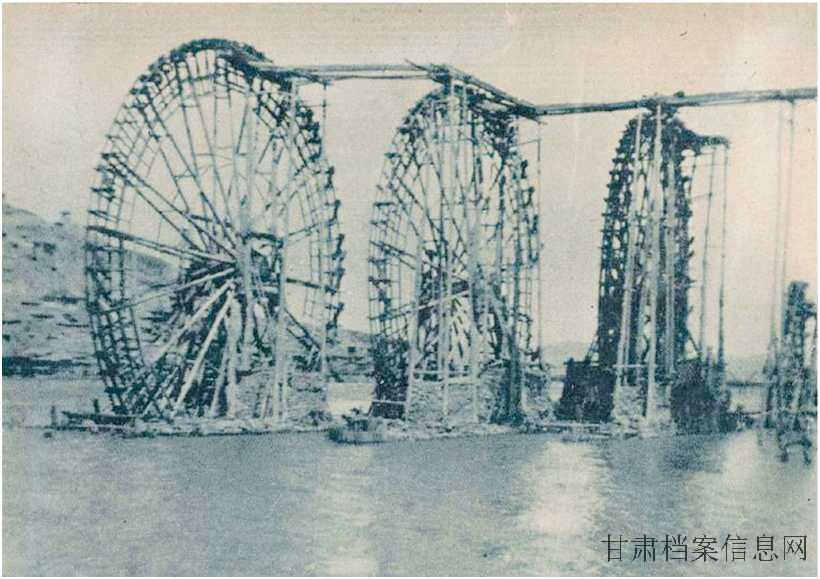 9.四辆水车.jpg