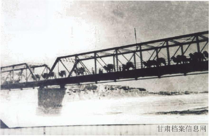 8.铁桥驼影.jpg