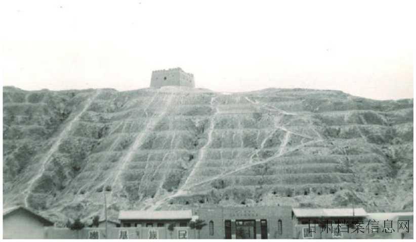 20.西北公路局下属的汽车修理厂.jpg