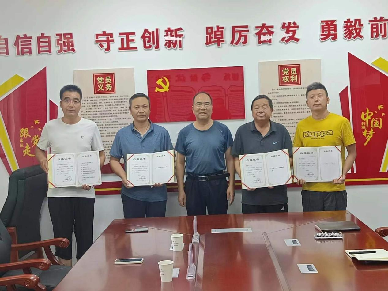 图片1.png 图片1.png