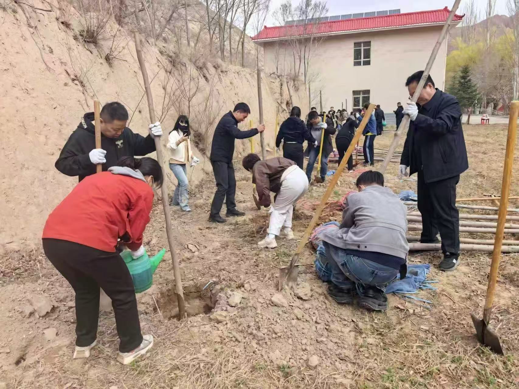 default.jpg default.jpg