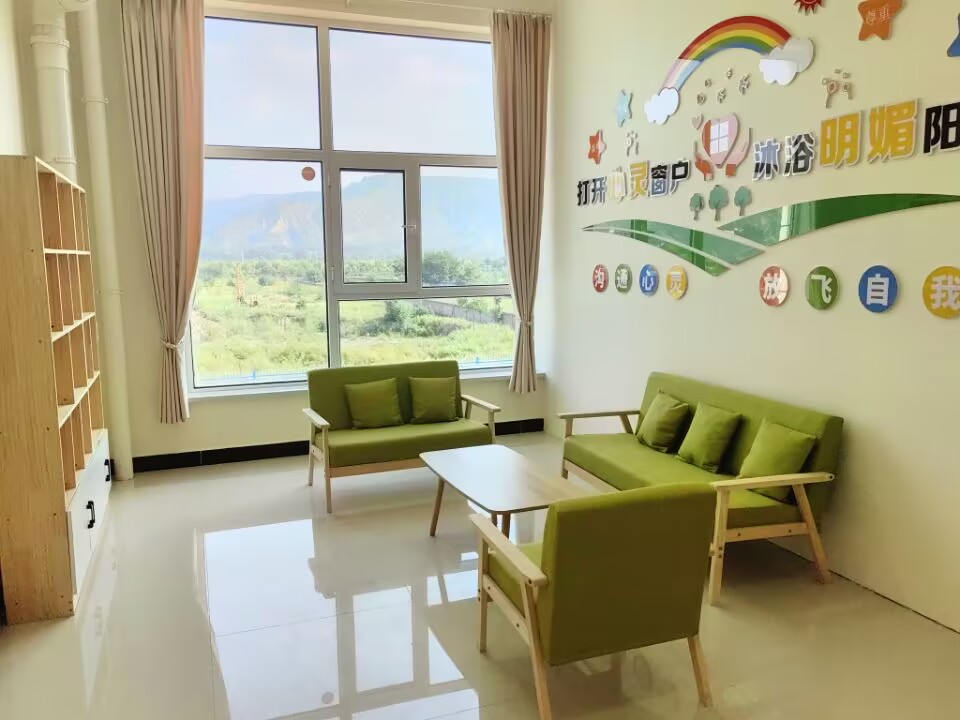区妇幼保健院未成年人心理辅导站1.jpg
