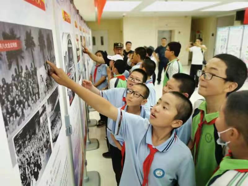 发挥爱国主义教育基地作用.jpg 发挥爱国主义教育基地作用.jpg
